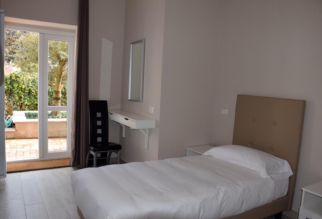 B&B Leonardo Rho Zimmer foto