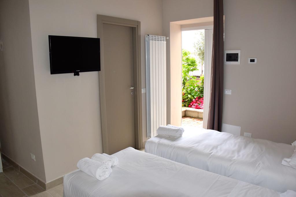 B&B Leonardo Rho Exterior foto